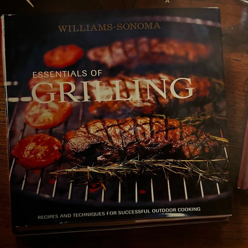 NEW Williams-Sonoma Essentials of Grilling #13051